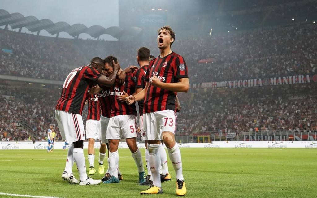  AC Milan, cu Tătăruşanu rezervă, s-a calificat în turul trei preliminar al Ligii Europa