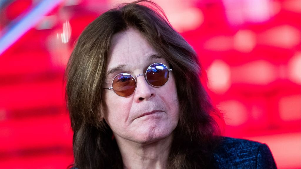  Ozzy Osbourne sărbătoreşte 40 de ani de la apariţia primului său album solo