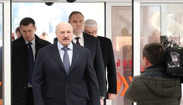  În ciuda protestelor, Lukașenko merge mai departe. A depus jurământul pentru un nou mandat prezidențial în cadrul unei ceremonii-fulger