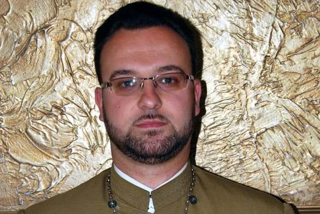  Preotul militar al Garnizoanei Timișoara, infectat cu coronavirus, a murit la 37 de ani