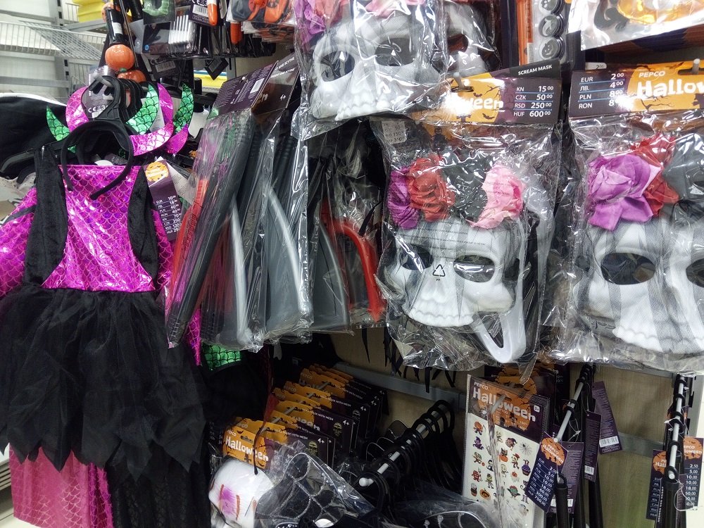  Au apărut deja produsele pentru Halloween în magazinele din Iași