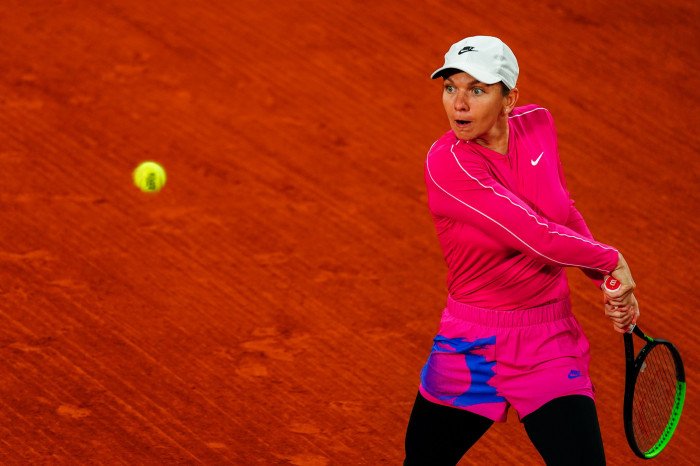  Simona Halep s-a calificat în turul al doilea la Roland Garros de ziua ei