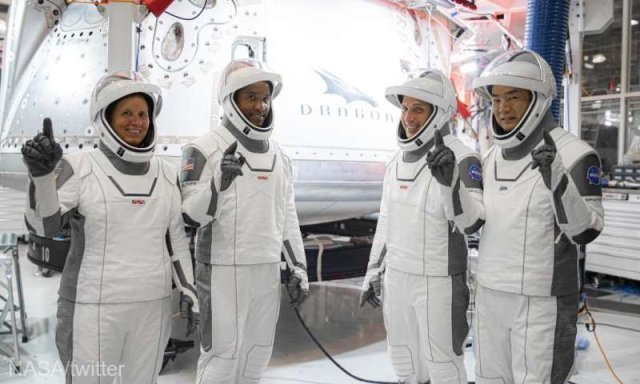  Patru astronauţi americani urmează să voteze în alegerile prezidenţiale în spaţiu