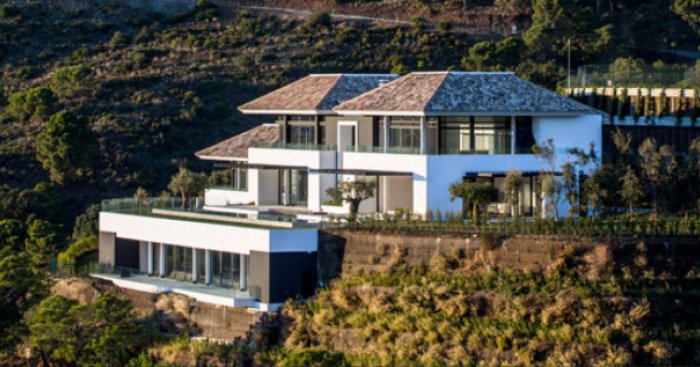  Casa din Insula Madeira a lui Ronaldo a fost spartă