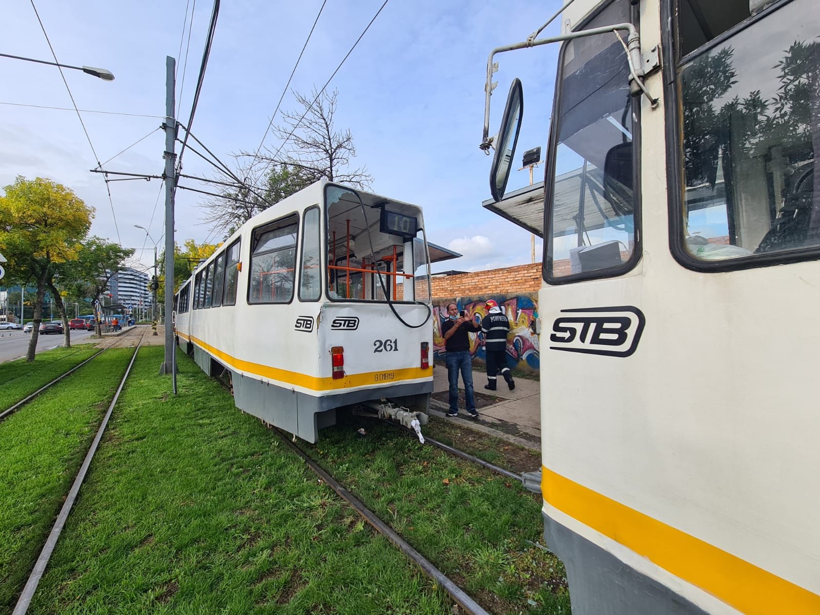  Coliziune între două tramvaie: patru persoane au fost rănite
