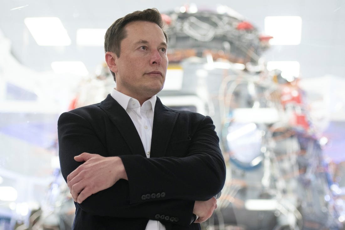  Elon Musk este fan doner kebab. Asta a mâncat și în Germania