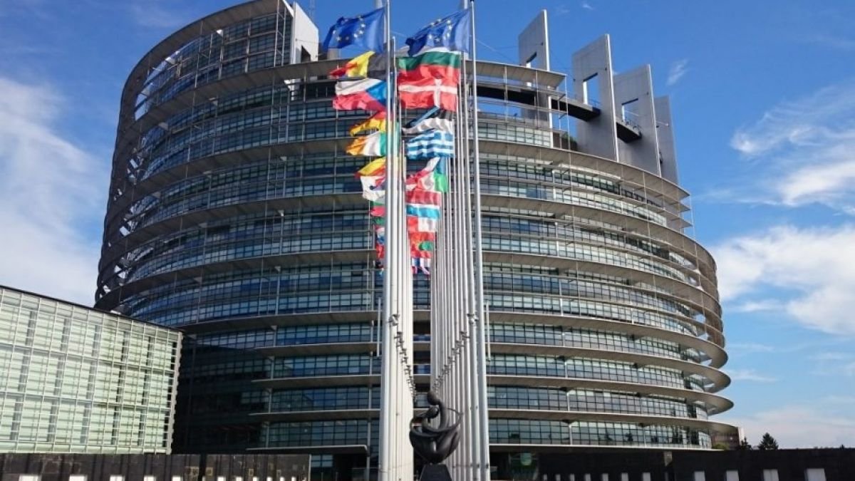  Coronavirusul îşi face de cap în Parlamentul European: peste 40 de cazuri au fost confirmate