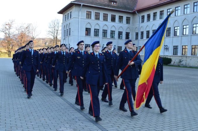  23 de elevi și două cadre didactice de la Colegiul Militar din Câmpulung, confirmați cu Covid