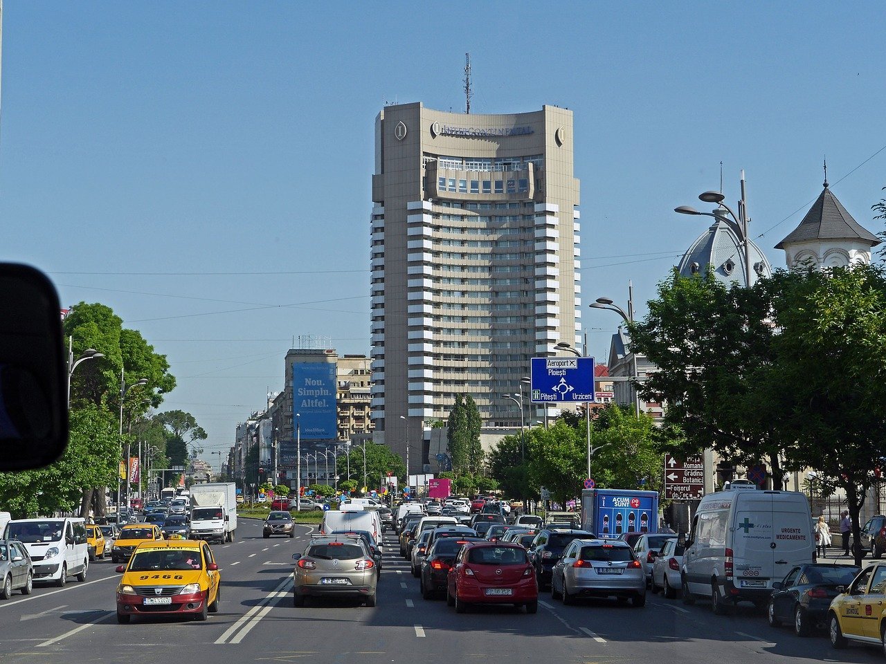  București, în scenariul roșu. Rata de infectare a depășit 3 la mia de locuitori. Școala devine online, se închid restaurantele și cinematografele