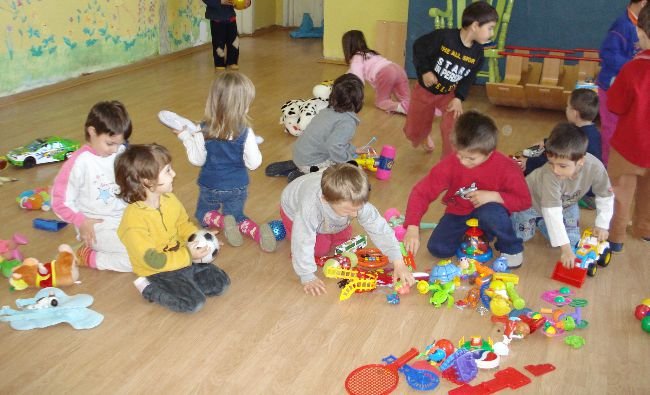  Activitatea din creşe şi din after-school-uri se va desfăşura în continuare în București