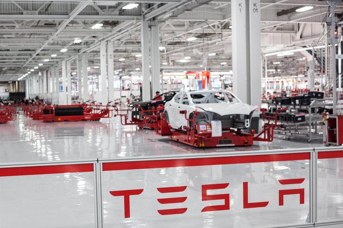 Tesla a obţinut profit pentru al cincilea trimestru consecutiv, de 331 de milioane de dolari