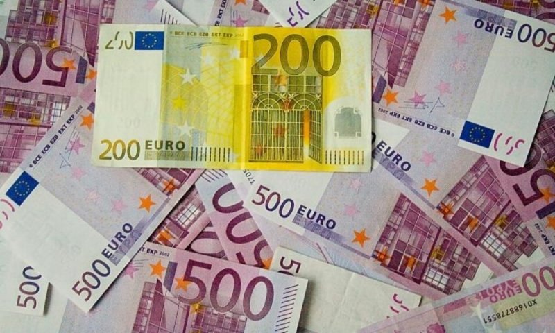  Acord de împrumut cu Uniunea Europeană, în valoare de patru miliarde de euro, aprobat de Guvern