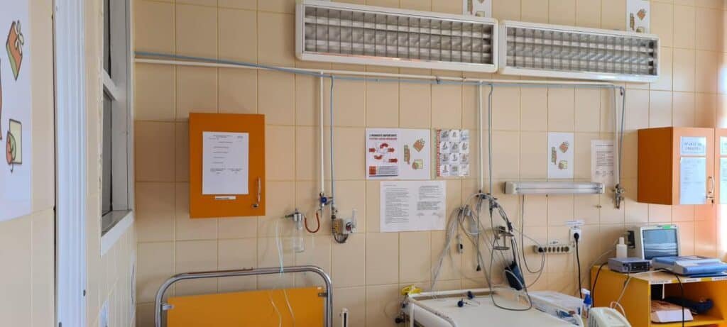  Cum arată saloanele pentru copii la Spitalul Muncipal Pașcani. Toată Pediatria va fi modernizată și dotată cu aparatură