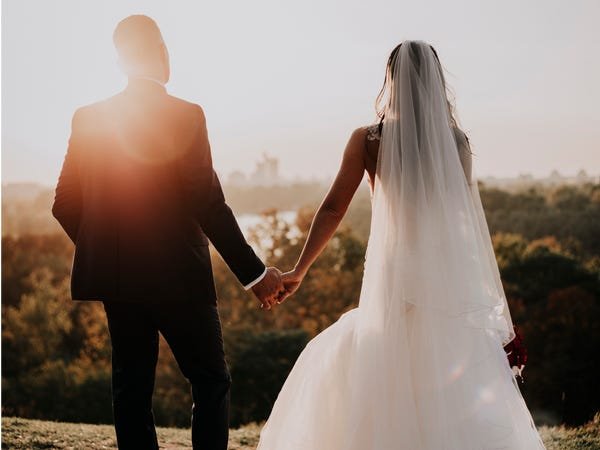  Numărul căsătoriilor la Iași a scăzut la jumătate faţă de 2019 din cauza pandemiei