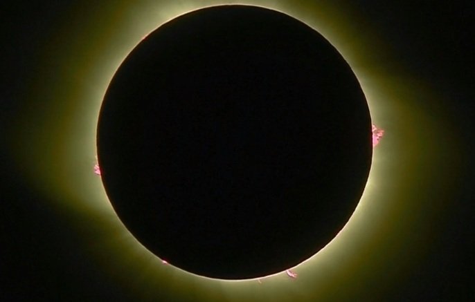  (VIDEO) Eclipsă totală de soare în Chile şi Argentina. Două minute de întuneric