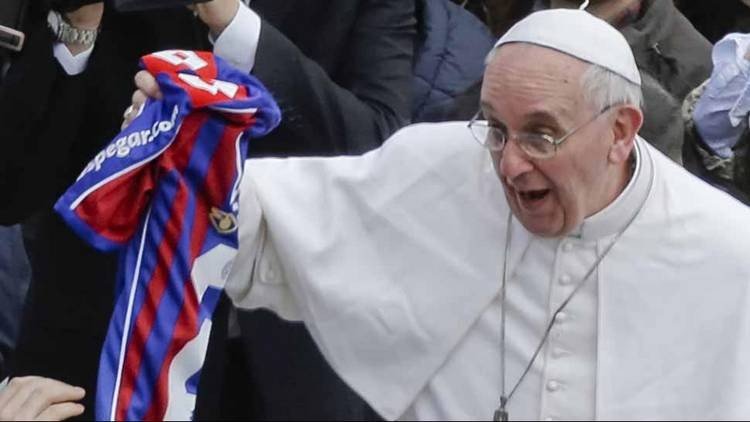  „Trădare”: Papa Francisc, fan San Lorenzo, a devenit abonat la Boca Juniors
