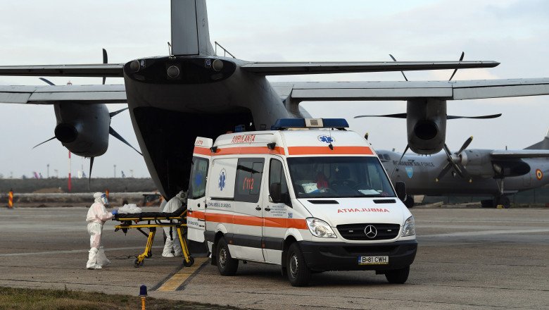  Pacienţi cu forme grave de COVID, transportați cu avionul de la Bucureşti la Sibiu