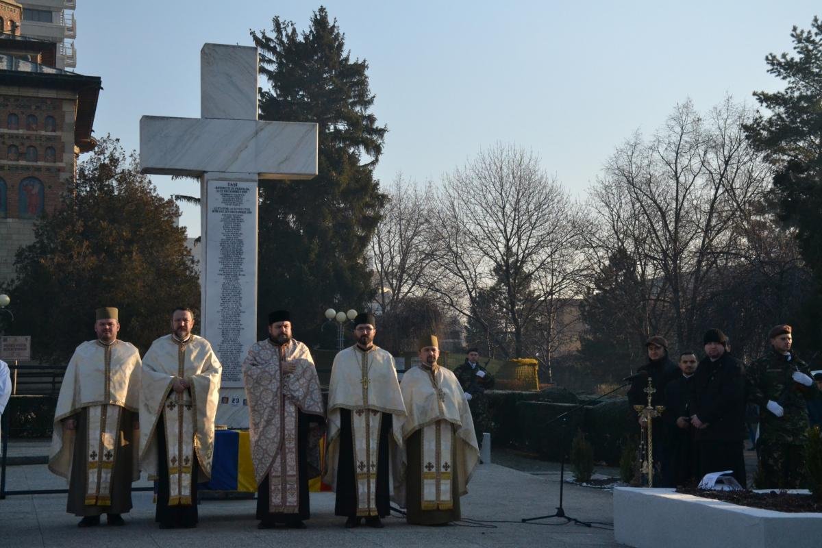  Slujbe de pomenire a eroilor Revoluţiei din 1989, în bisericile şi mănăstirile ortodoxe
