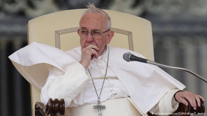  Papa Francisc i-a criticat pe cei care au plecat în străinătate de sărbători pentru a scăpa de restricţii