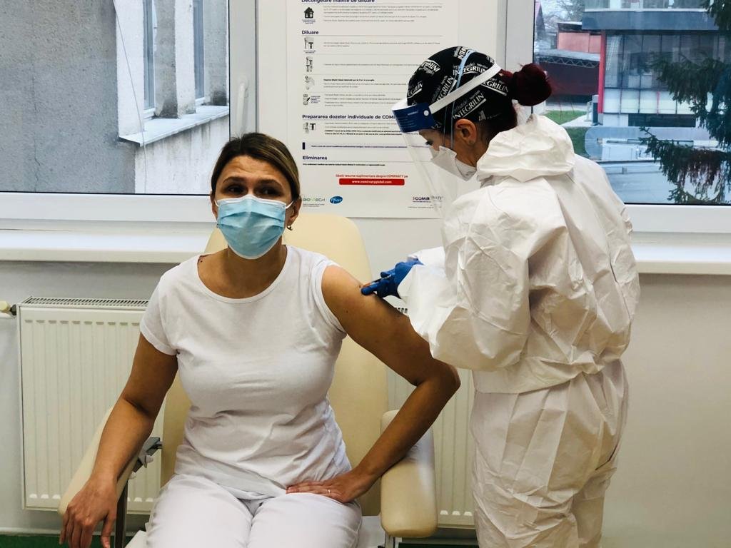  Cum merge vaccinarea cadrelor medicale din Iași. Și cum va decurge pentru restul populaţiei