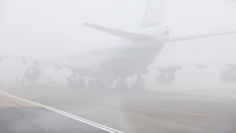  Ceața împiedică avioanele să aterizeze la Iași. Întârzieri masive ale curselor