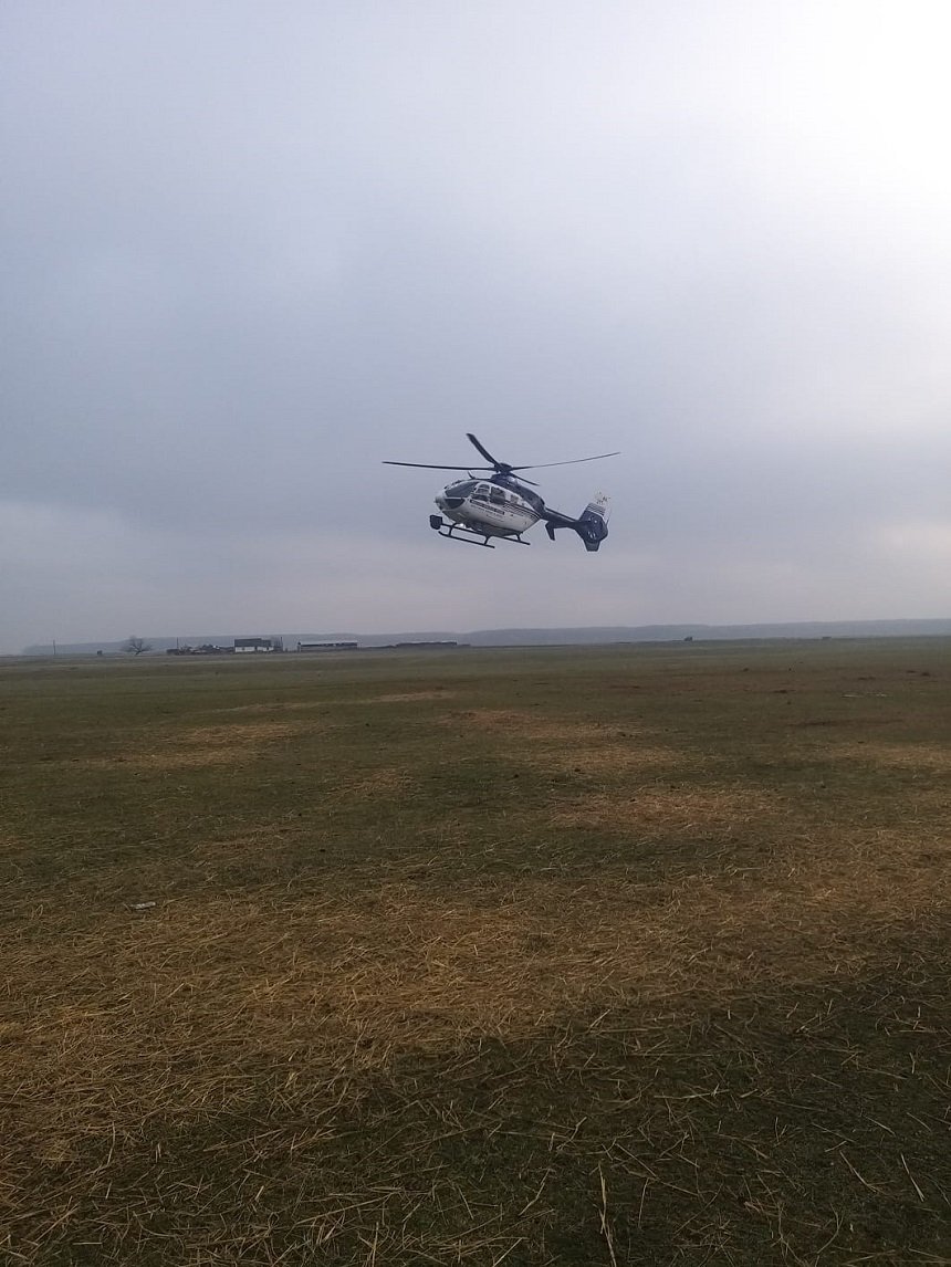  Un elicopter MAI s-a alăturat căutărilor băiatului de 7 ani dispărut pe drum spre o stână