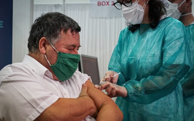  Centre de vaccinare fără avize DSP, în a doua etapă de vaccinare
