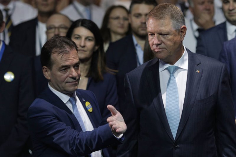  Surse Antena3 : Iohannis intervine în scandalul PNL. Preşedintele s-a întâlnit în taină cu Orban