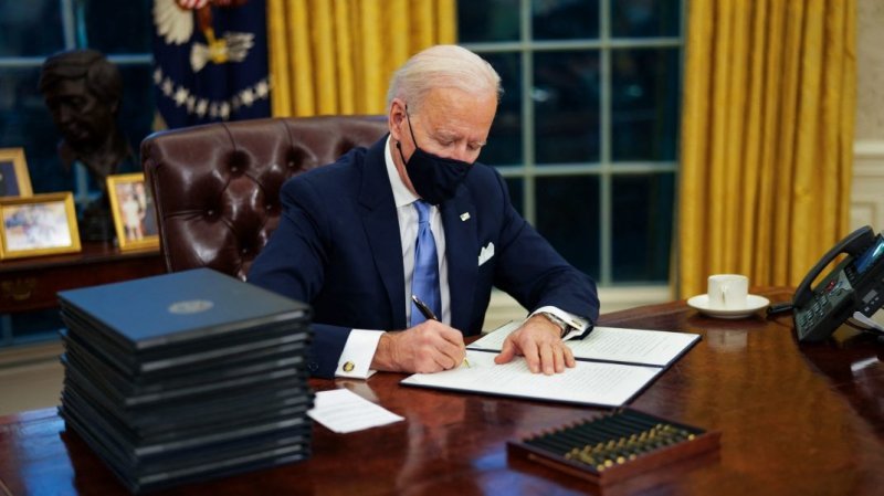  Joe Biden aprobă din prima zi de mandat o serie de cereri ale comunităţii LGBT+