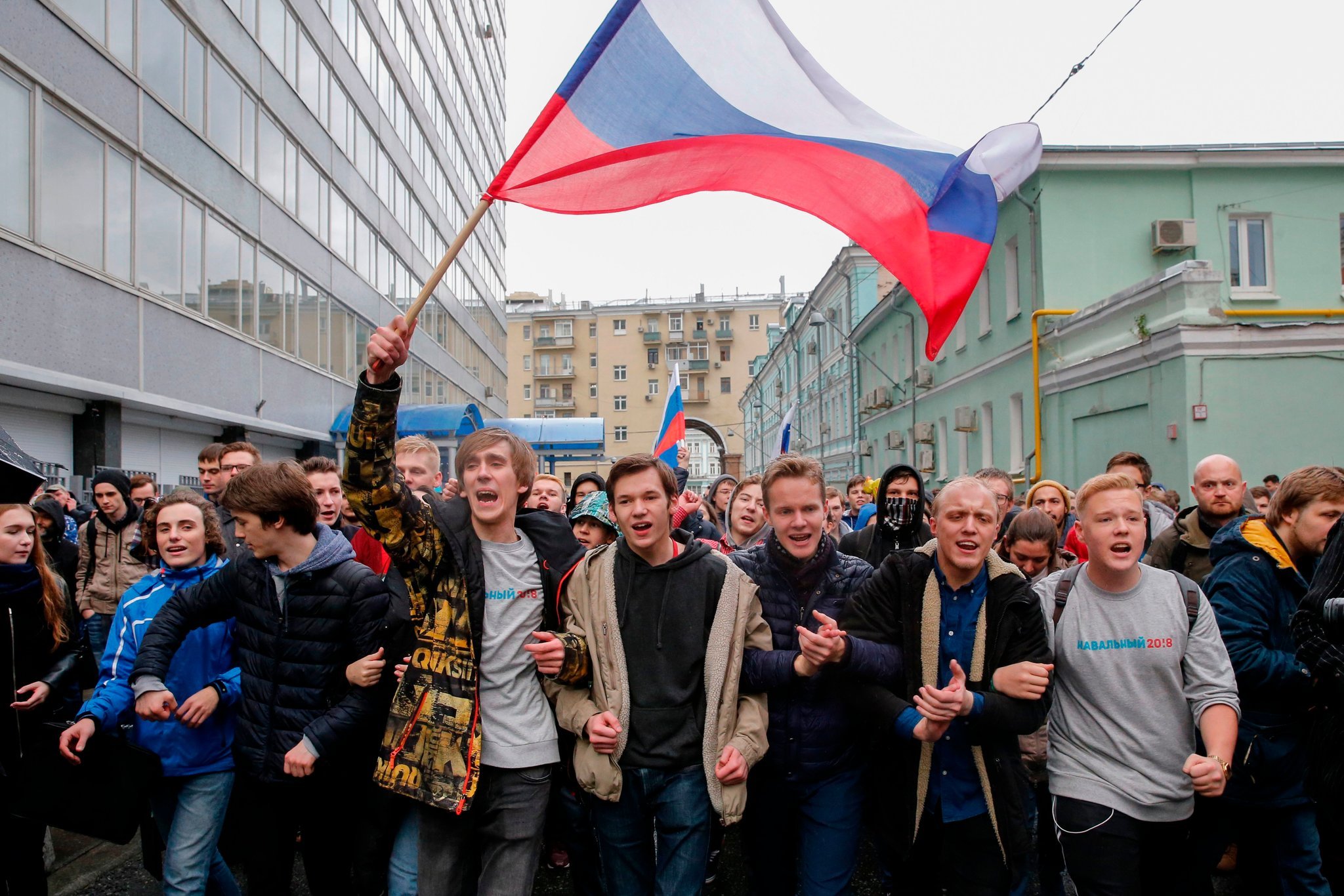 Rusia: Au început manifestaţiile pro-Navalnîi, au început arestările