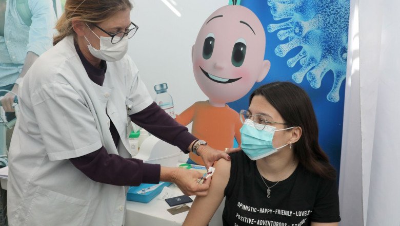  Israelul a început vaccinarea adolescenților. Este necesar acordul părinților