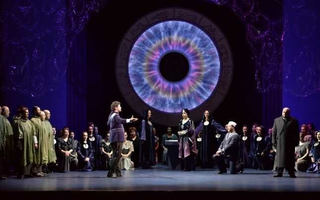  Premieră la Operă: După 22 de ani se joacă iarăşi ”Bal mascat”