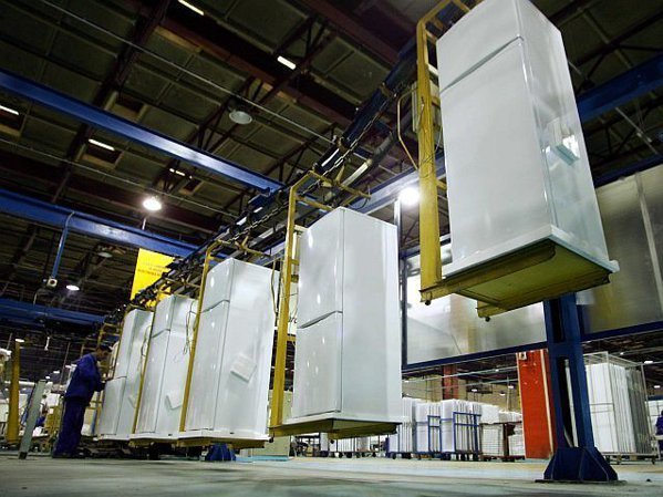  O nouă fabrică de frigidere se deschide în România şi face angajări masive