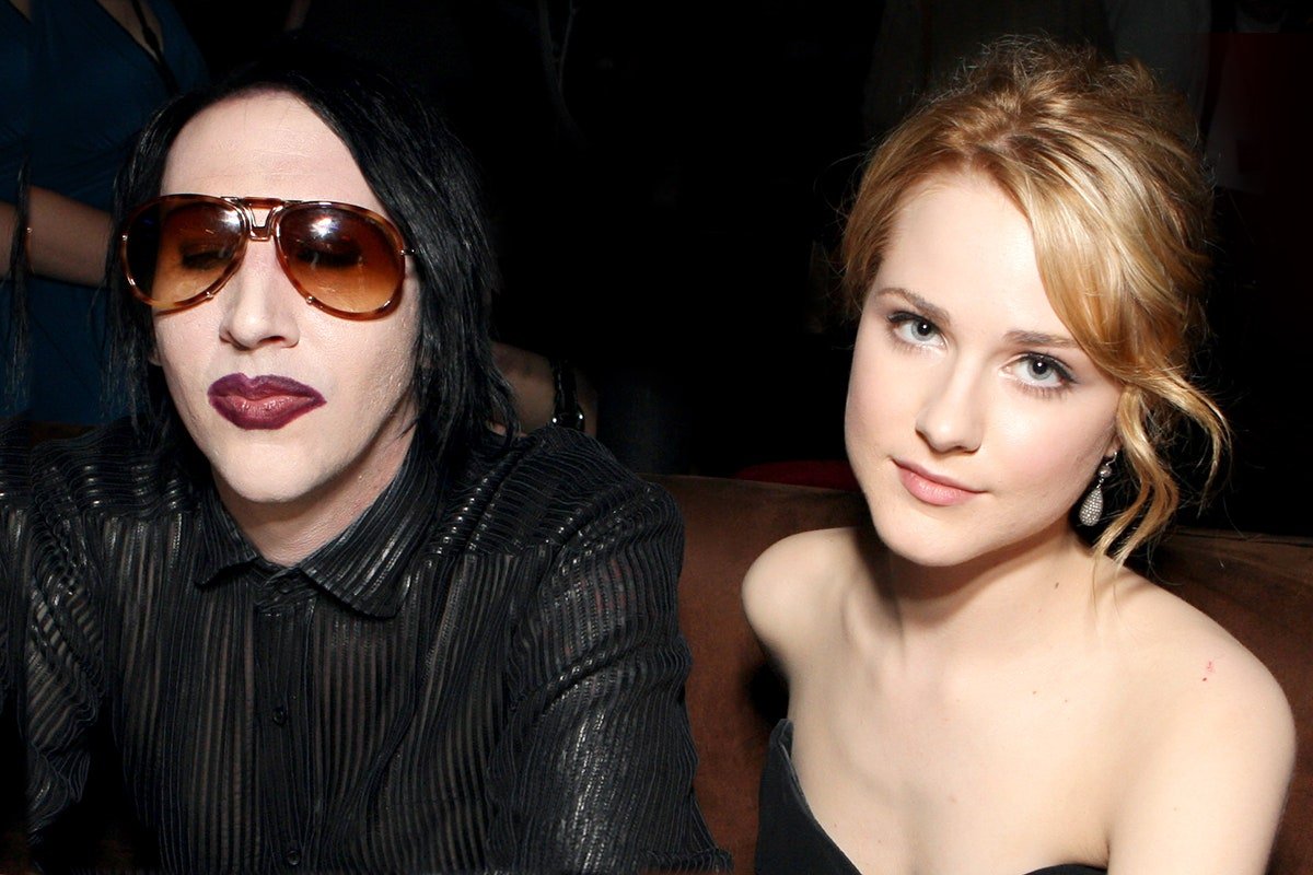  Marilyn Manson, abandonat de casa de discuri după acuzaţiile de abuz făcute de actriţa Evan Rachel Wood