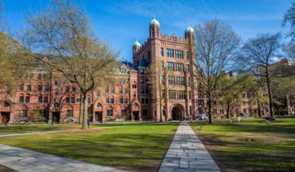  Prestigioasa universitate Yale, zguduită o crimă. Student ucis în apropierea campusului universitar