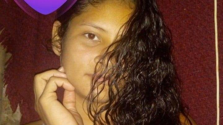  O adolescentă şi-a prezis moartea pe Facebook. Trupul neînsufleţit, găsit la adresa indicată