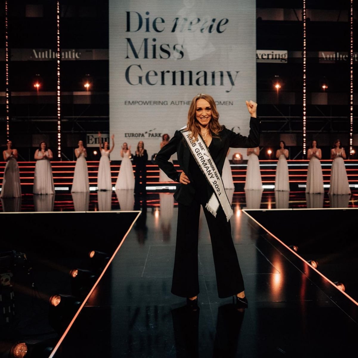  VIDEO: Noua Miss Germania are 33 de ani şi este mamă a doi copii