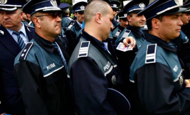 Îmbulzeala de pe lume pentru a prinde un post de polițist în România. Cea mai mare concurență din 1989 încoace