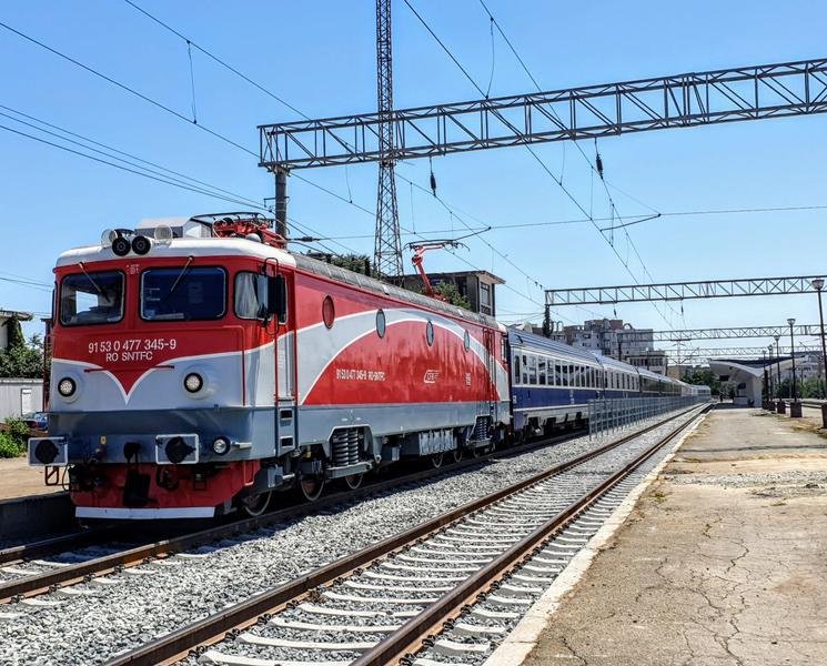  34 de trenuri InterRegio vor deveni, de la 1 aprilie, trenuri Regio-Expres