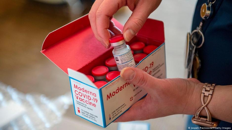  Zeci de mii de persoane s-au programat în ultimele 24 de ore pentru vaccinul Moderna