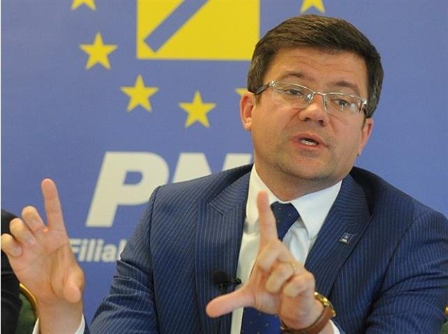  De ce s-au blocat negocierile dintre PNL şi USR PLUS la Iași. Două variante