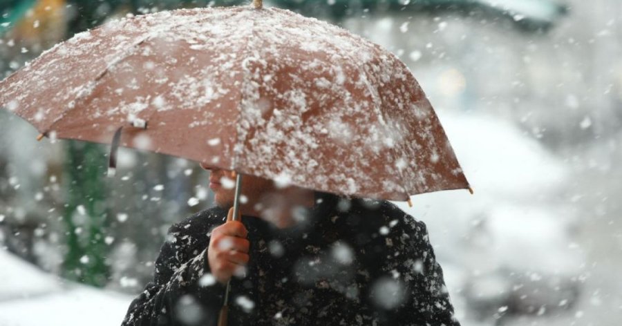  Cod galben de ploi şi ninsoare în Bulgaria. Unele drumuri ar putea fi închise
