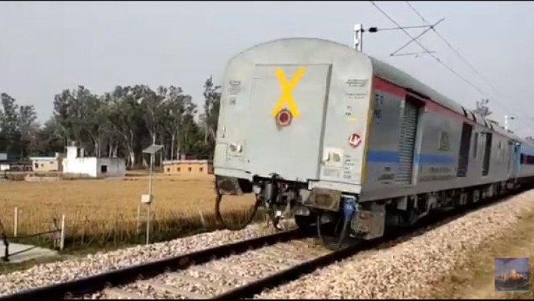  Un tren de pasageri a mers cu spatele 35 de kilometri în urma unei defecţiuni tehnice