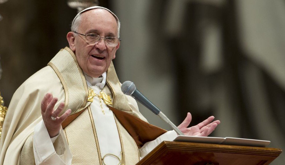  Criză economică la Vatican: Papa Francisc dispune tăieri salariale