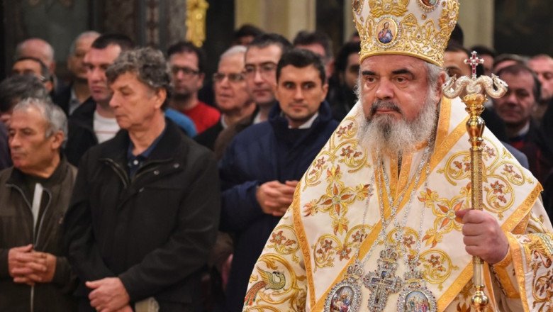  Patriarhul Daniel apelează la banii românilor pentru a fi pictată Catedrala Neamului. Spune că nu mai primește fonduri de la Guvern