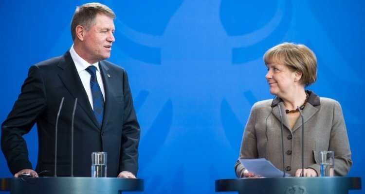  Românii au cea mai mare încredere în Germania şi Angela Merkel
