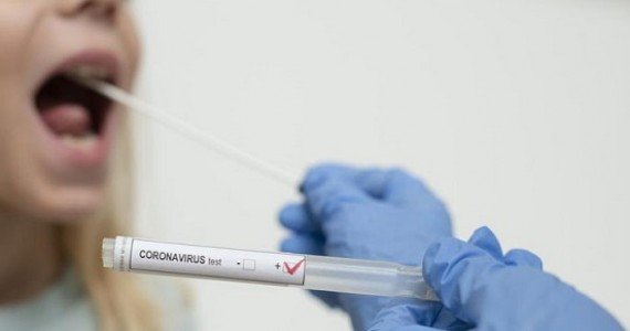  Coronavirus: În Marea Britanie a fost aprobat un test care dă rezultatul în 20 de secunde