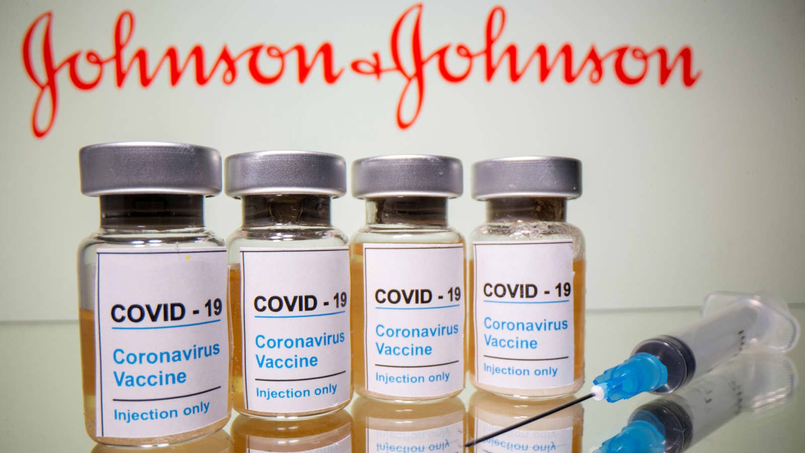  EMA analizează cazuri de tromboze după administrarea vaccinului Johnson & Johnson