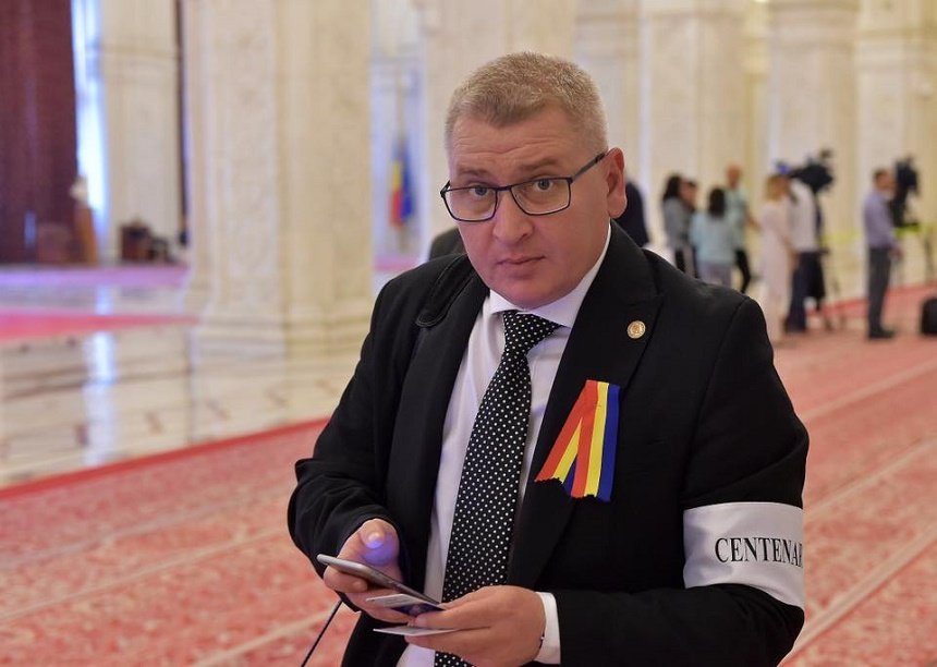  Deputatul Florin Roman: Cel care a declanşat această criză e ministrul Voiculescu