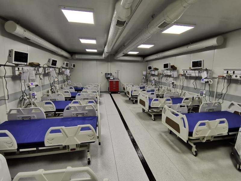  Spitalul Covid de la Lețcani se redeschide doar pe hârtie. Pacienții sunt înghesuiți prin unitățile din oraș